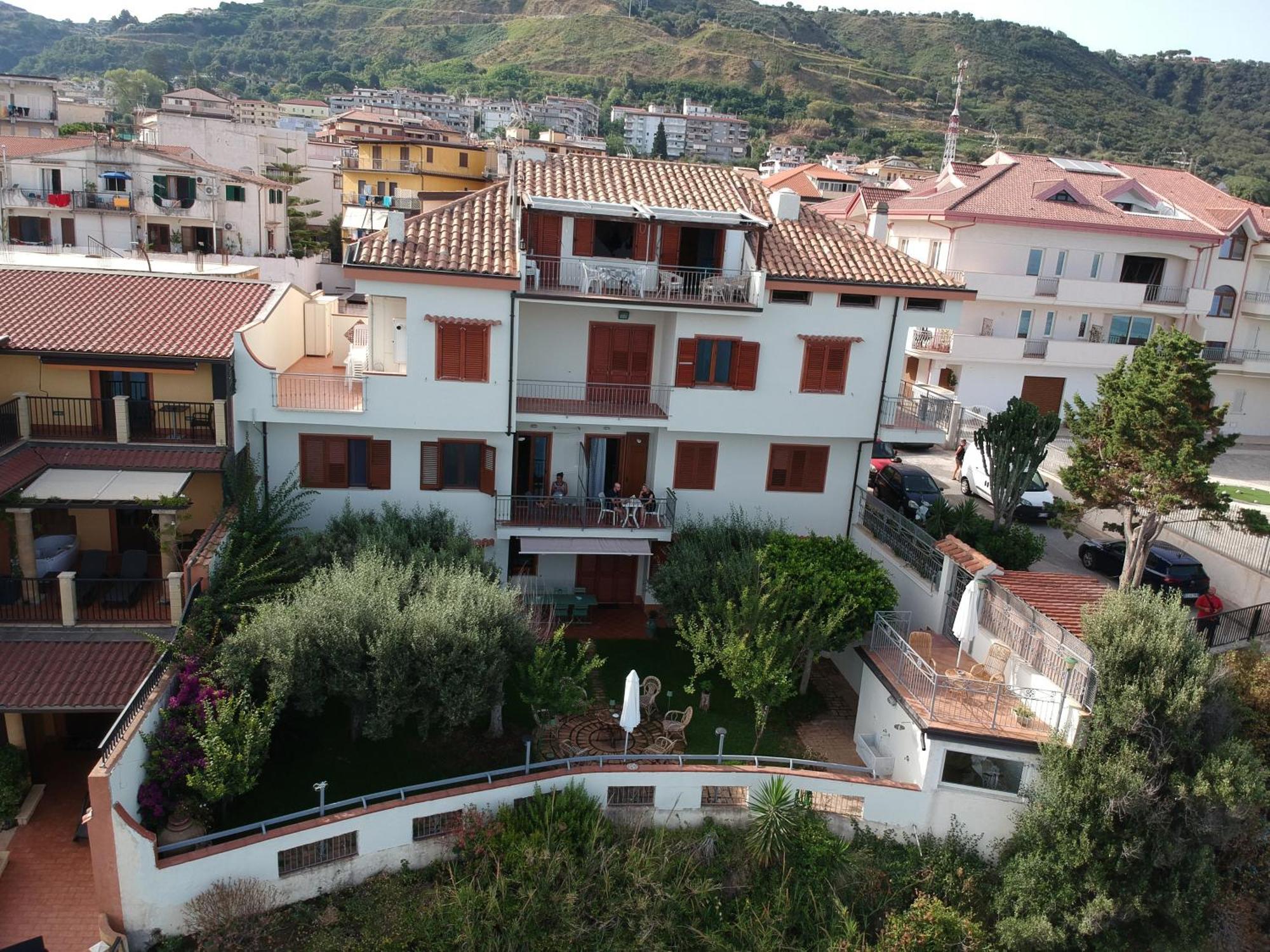 Caia Appartamenti Tropea Extérieur photo